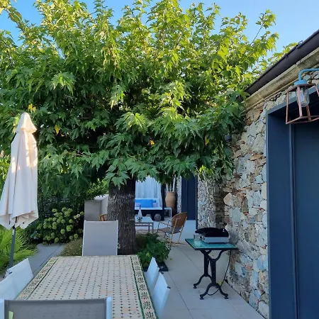 Mas De La Petite Jeanne Grimaud