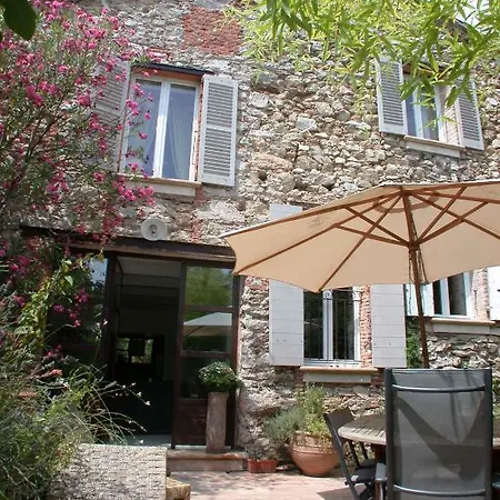 Mas De La Petite Jeanne Апартаменты
