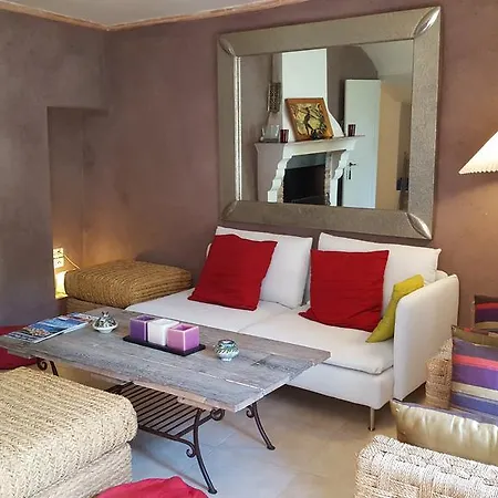 Διαμέρισμα Mas De La Petite Jeanne *